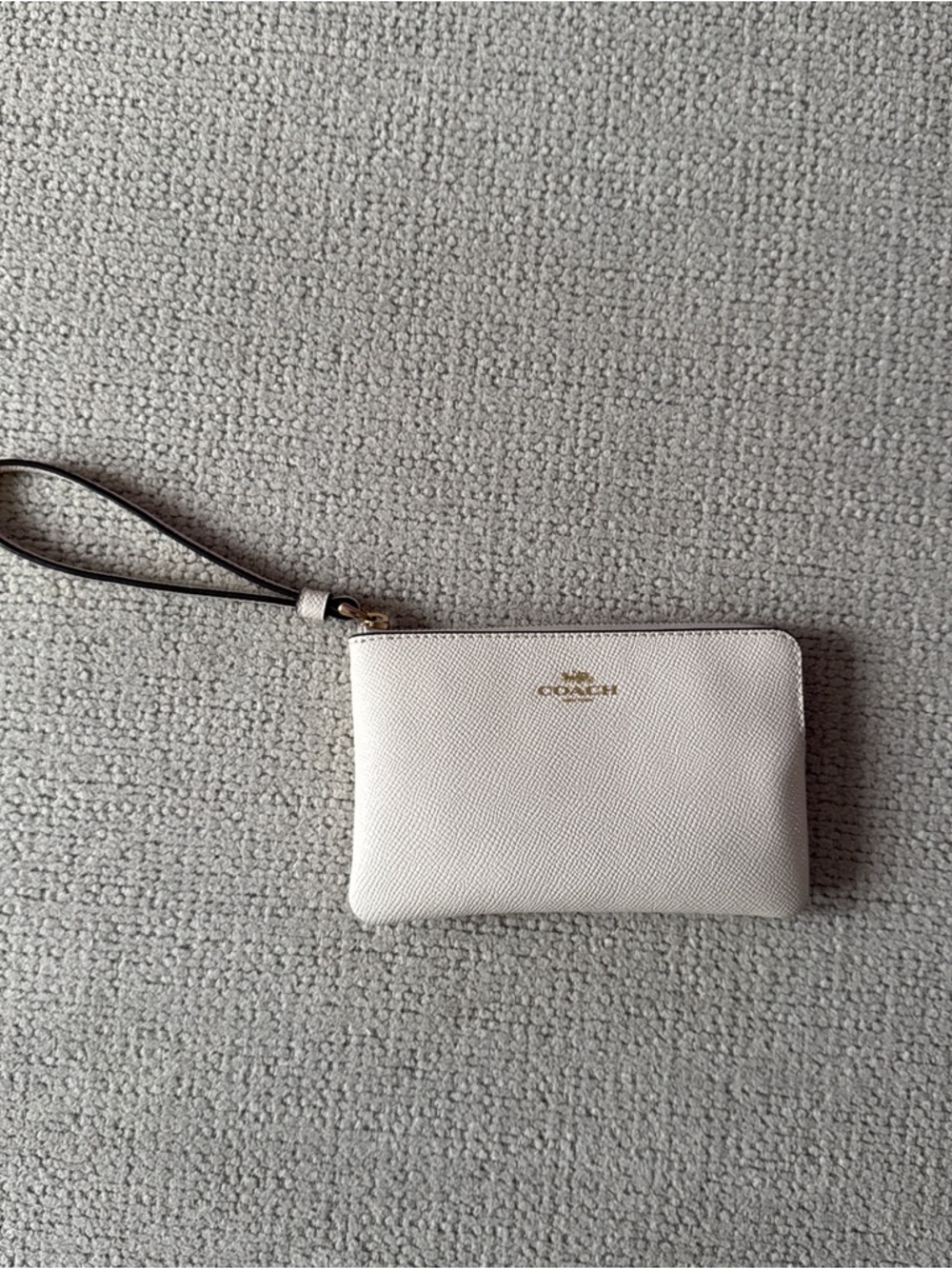 Coach Pebble Leather Wristlet in Cream/Gold